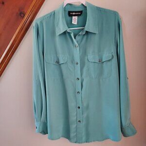 Light Blue Sag Harbor 100% Silk Button Down Long-Sleeved Top Size 18
